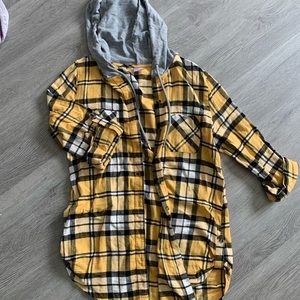 Lightweight plaid shirt